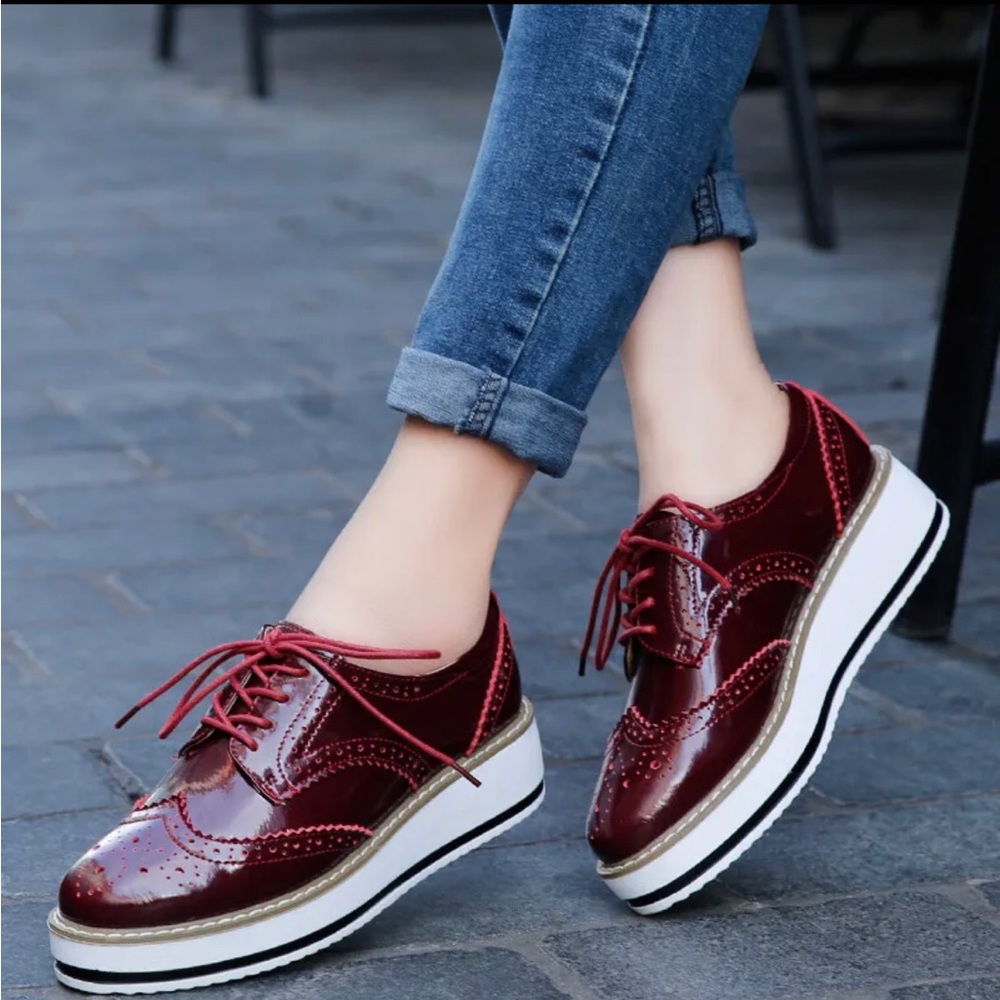 NWT Platform Lace Up Oxfords Size 41 (US 9.5)